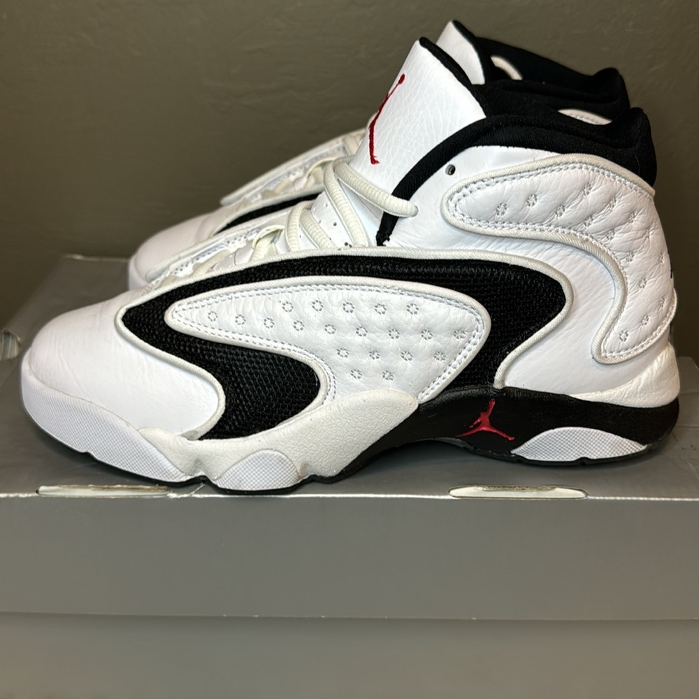 Women’s Jordan OG - Picture 5 of 7